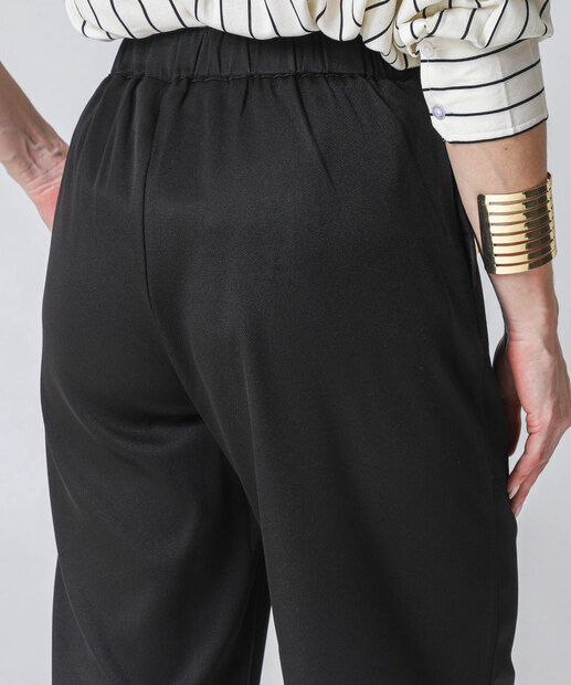 Calça Feminina Reta Alfaiataria Marisa Preto