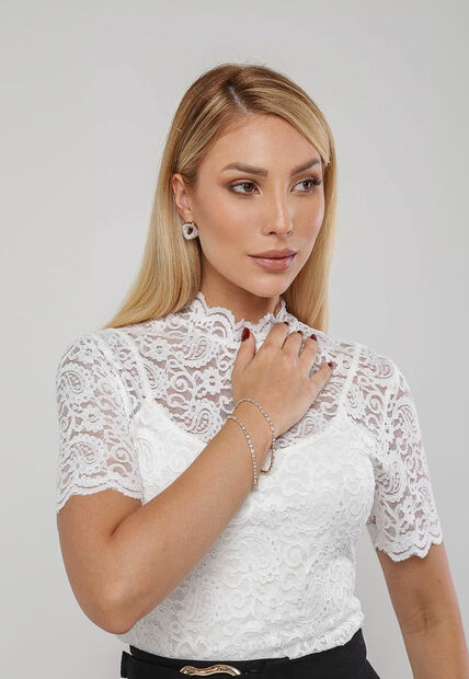 Blusa de Renda Gola Alta E Manga Curta Branco Salvatore