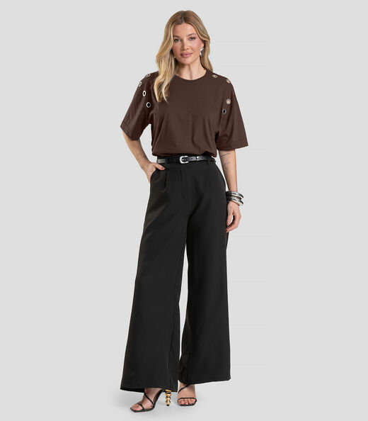 T- Shirt Oversized Feminina com Ilhós Dianna Marrom