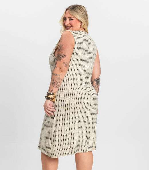 Vestido Plus Size Estampado Infinita Cor Bege