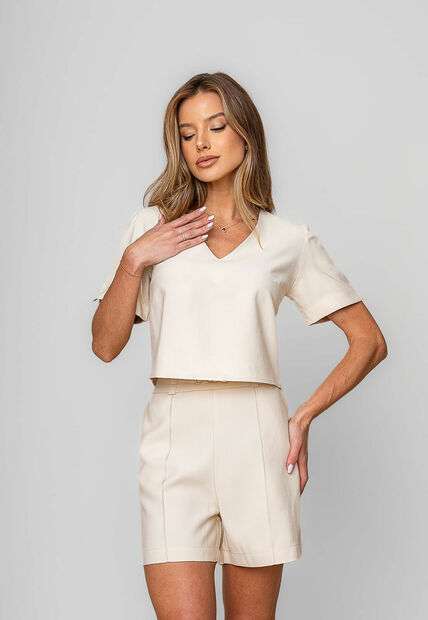 Conjunto Alfaiataria Com Blusa Ampla e Short Fivela Marfim Salvatore