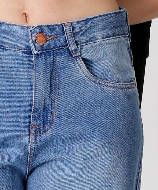 Calça Jeans Barrel Feminina Bolsos