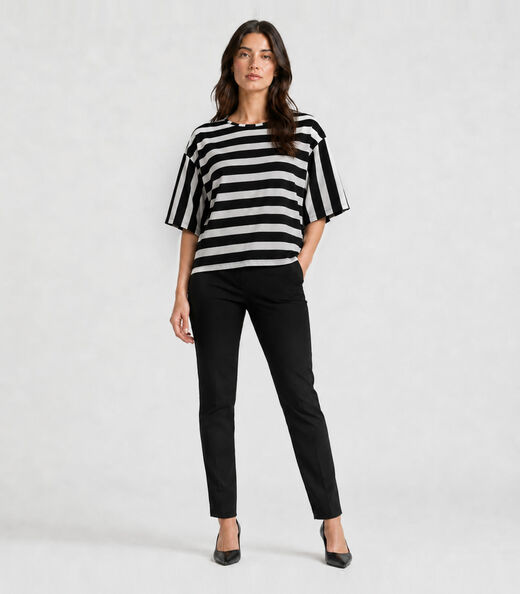 Blusa Feminina Listrada Infinita Cor Preto