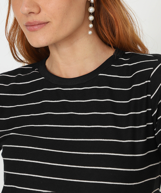Blusa Feminina Listrada Manga Curta Marisa Preto
