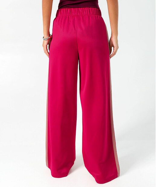 Calça Moletinho College Feminina Listras Marisa Vinho