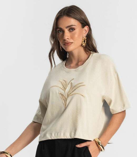 Blusa Feminina Com Bordado Endless Bege