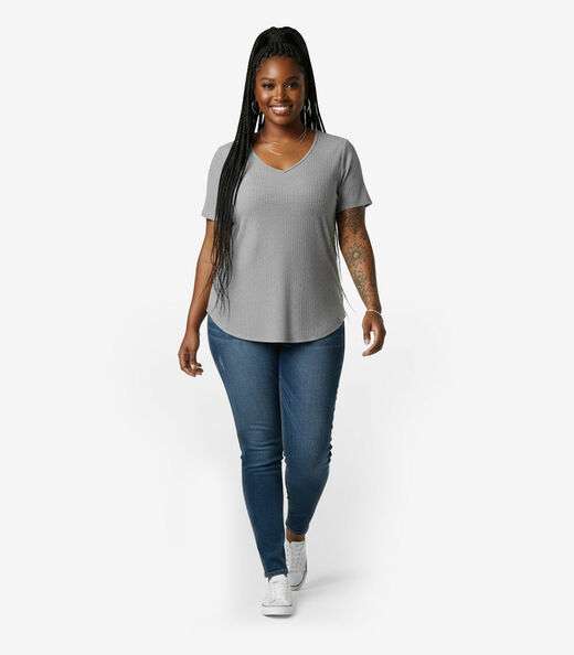 Blusa Feminina Plus Size da Infinita Cor Cinza