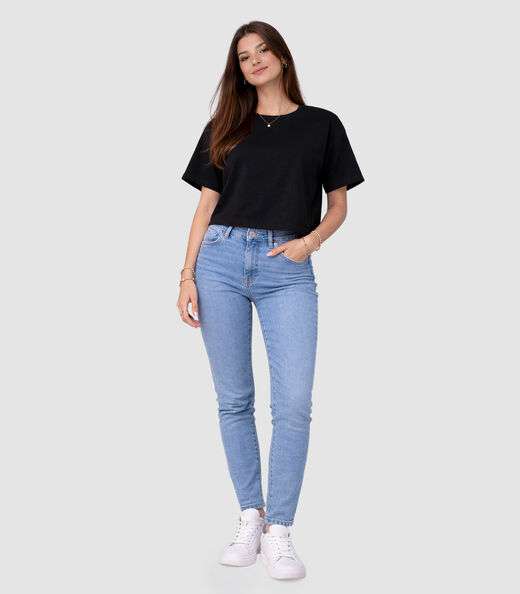 Blusa Feminina Com Recorte Nas Costas Infinita Cor Preto