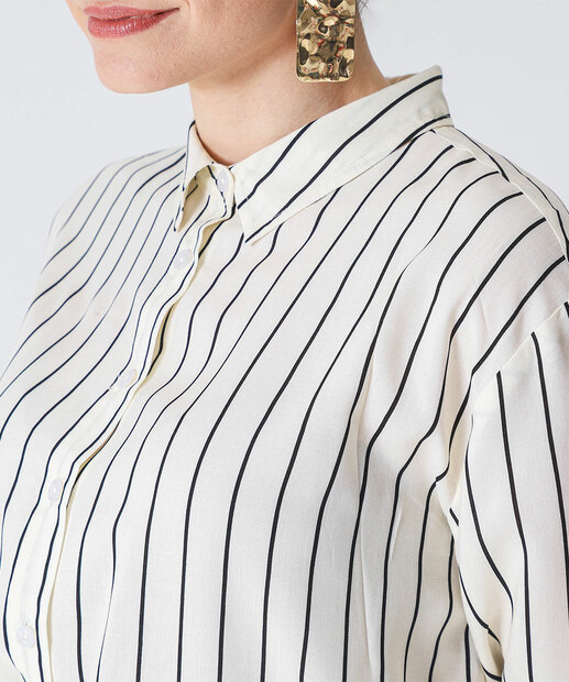 Camisa Feminina Listrada Manga Longa Marisa Bege