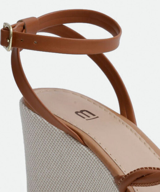 Sandália Anabela Feminina Trançado Marisa 