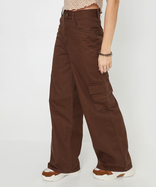 Calça Feminina Sarja Wide Leg Cargo Marisa Marrom
