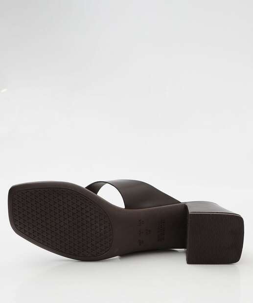 Tamanco Feminino Salto Grosso Via Uno Marrom