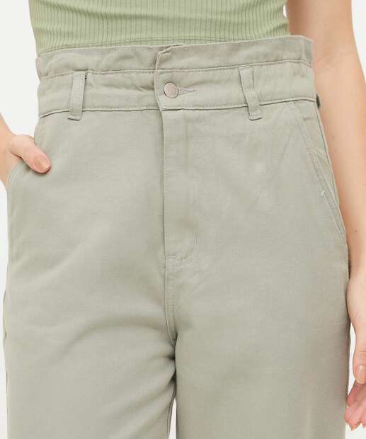 Calça Feminina Sarja Reta Clochard Bolsos 
