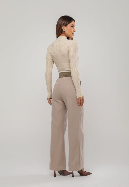 Blusa de Tricot Modal com Gola Alta e Manga Canelada Bege Salvatore