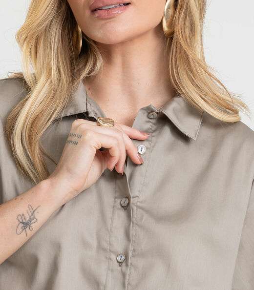Camisa Feminina em Tecido Plano Dianna Cinza