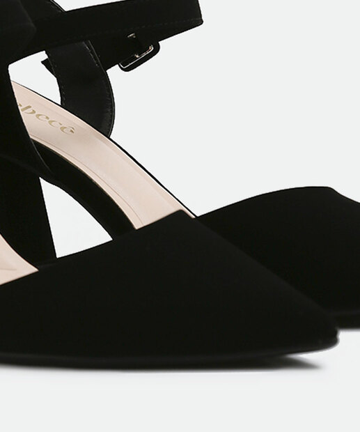 Scarpin Feminino Bico Fino Salto Grosso Bebecê 