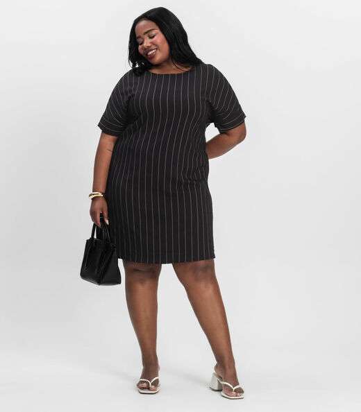 Vestido Plus Size em Visco Listras Secret Glam Preto