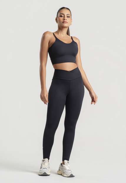 Top com Alças Finas Reguláveis Preto Wemood