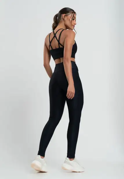 Calça Legging Suplex Canelada com Brilho e Recortes Preto Salvatore Fashion