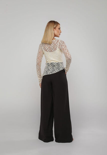 Blusa De Renda Assim?trica Manga Longa Marfim Salvatore