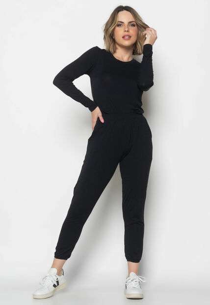 Conjunto  Comfy Com Blusa Manga Longa e Jogger Recorte Malha Preto