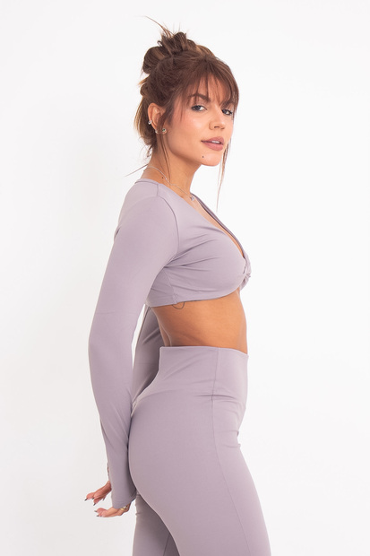 Image_Conjunto Fitness Cropped e Calça Flare em Poliamida Cinza Wemood