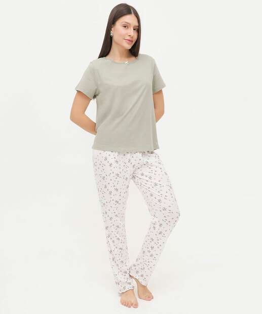 Pijama Feminino Estampa Floral Manga Curta Marisa