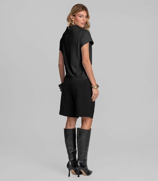 Blusa Feminina Com Gola Diferenciada Dianna Preto