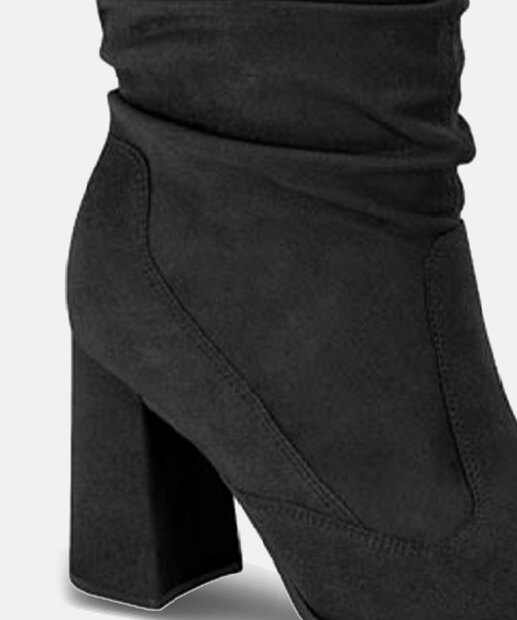 Bota Feminina Cano Alto Franzido Salto Grosso Vizzano 