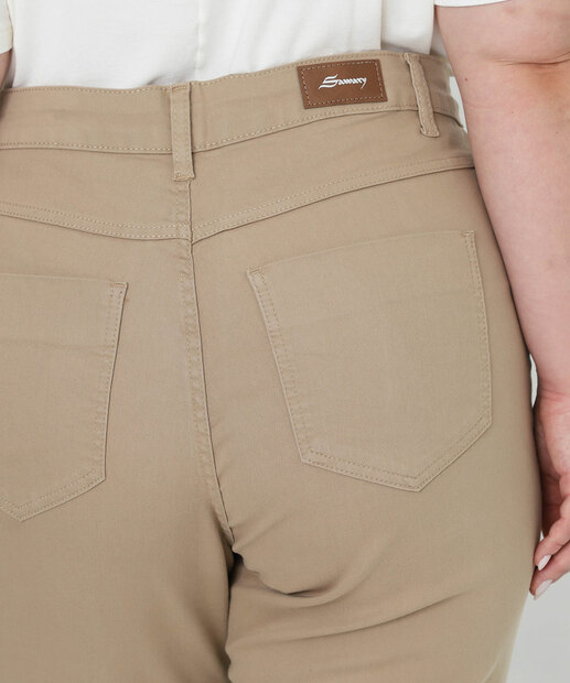 Calça Plus Size Feminina Mom Sarja Sawary Bege