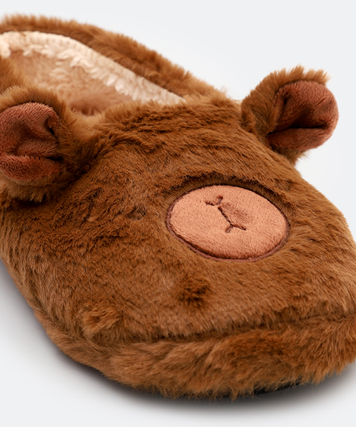 Pantufa Feminina Fechada Capivara Marisa Marrom