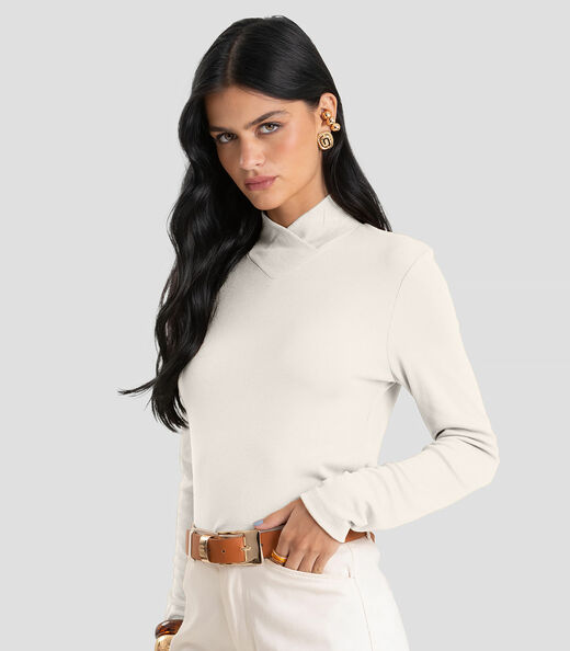 Image_Blusa Feminina Gola Alta Cruzada Canelada Dianna Bege