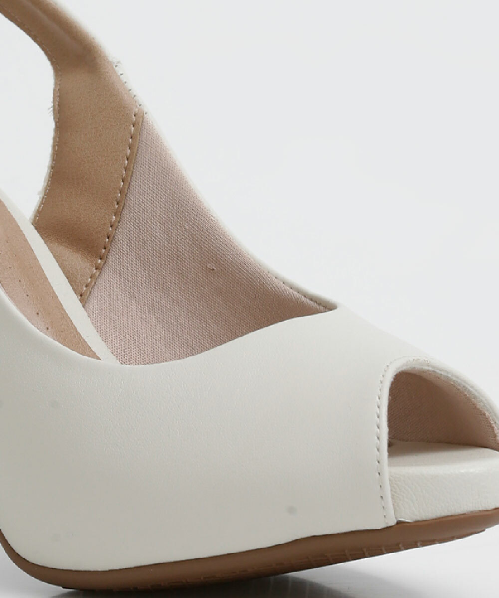 Peep Toe Feminino Meia Pata Salto Grosso Beira Rio | Marisa
