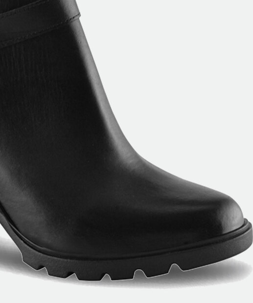 Bota Feminina Cano Curto Salto Grosso Tratorado Via Uno 
