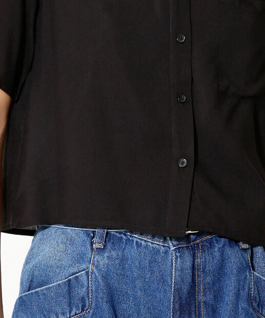Camisa Cropped Feminina Bolso Manga Curta Marisa