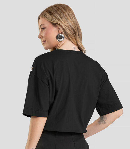 T- Shirt Oversized Feminina com Ilhós Dianna Preto