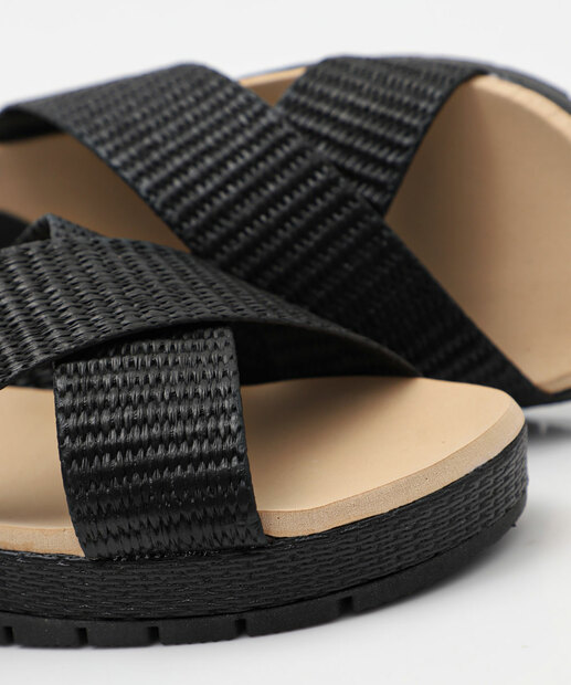 Sandália Flatform Feminina Marisa Preto