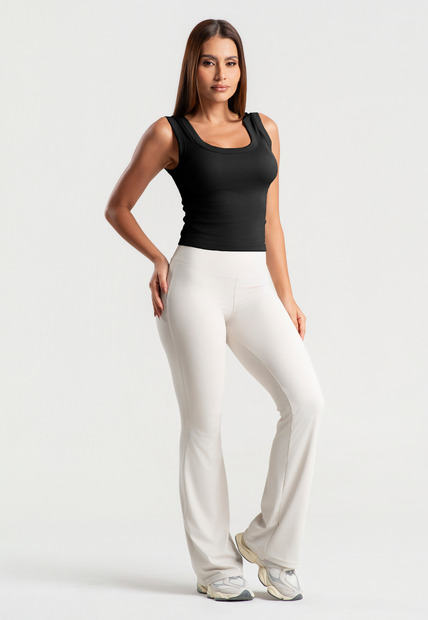 Regata Canelada em Malha Poliamida Preta Wemood