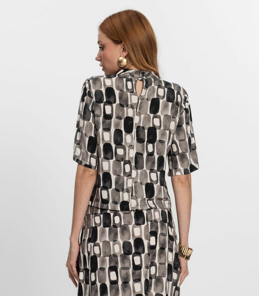 Blusa Feminina Estampada Gola Alta Endless Preto