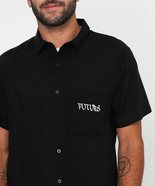 Camisa Masculina Estampa Frase Bolso Manga Curta MR Preto
