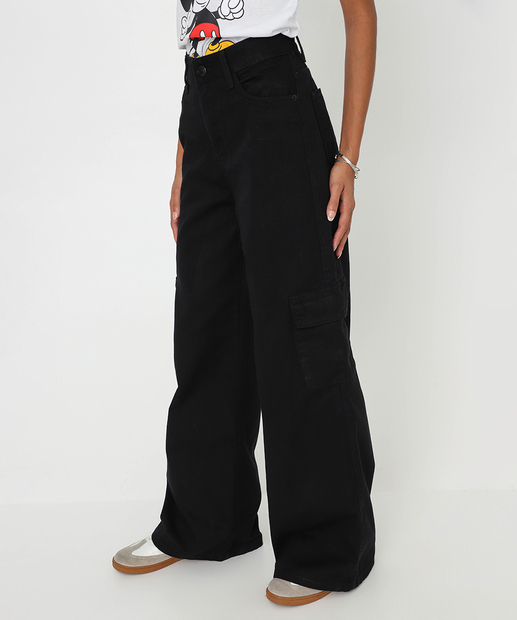 Calça Feminina Sarja Wide Leg Cargo Marisa Preto