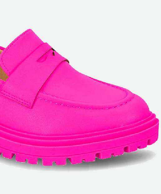 Mocassim Loafer Feminino Salto Grosso Tratorado Vizzano