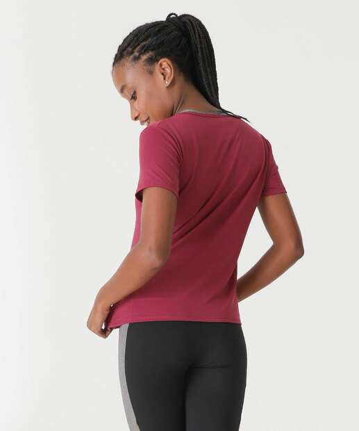 Blusa Feminina Fitness Básica Marisa Vinho