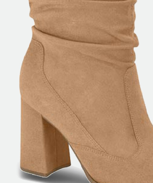 Bota Feminina Cano Alto Franzido Salto Grosso Vizzano 