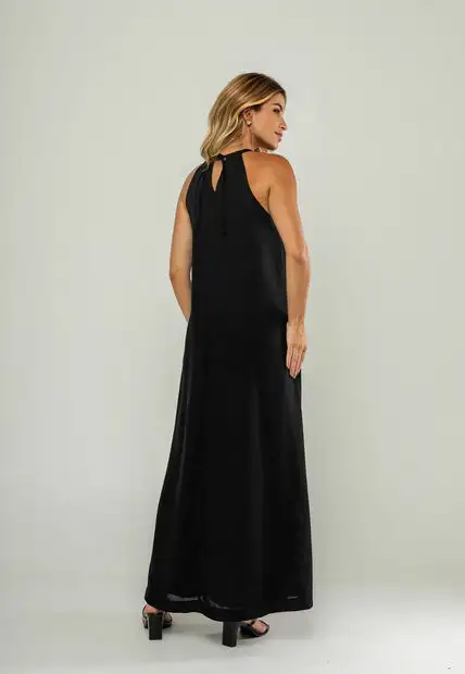 Vestido Longo Decote Com Recorte E Amarração Preto Salvatore