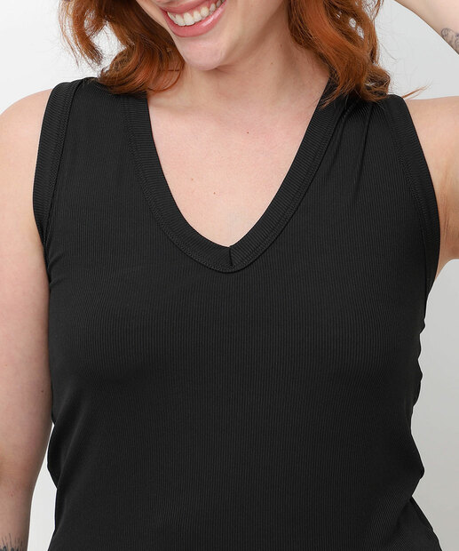 Blusa Regata Plus Size Canelada Marisa Preto