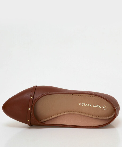 Sapatilha Feminina Bico Fino Tachas Marrom