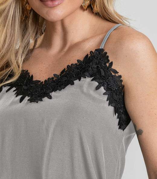 Blusa de Alça Feminina em Tecido Acetinado Dianna Cinza
