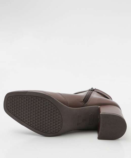 Bota Feminina Cano Curto Salto Grosso Via Uno Marrom