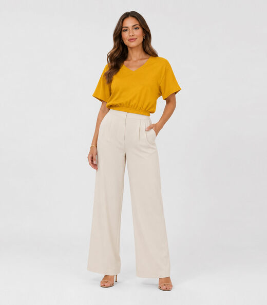Blusa Feminina Com Decote Em V Infinita Cor Amarelo